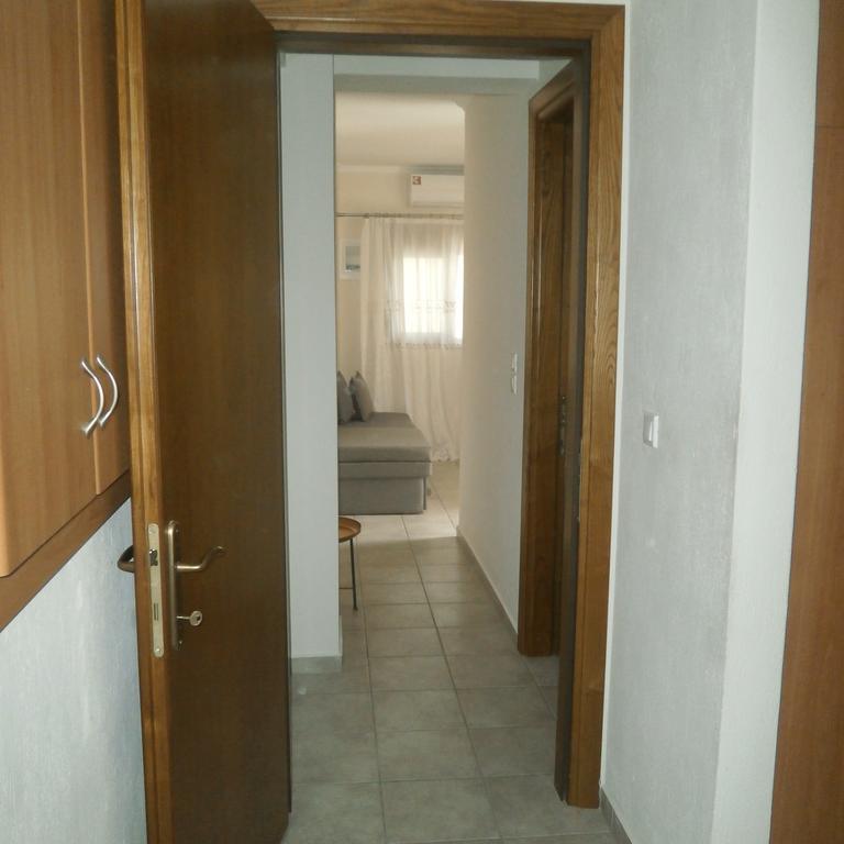 Daniela Apartments Nea Roda Exteriér fotografie