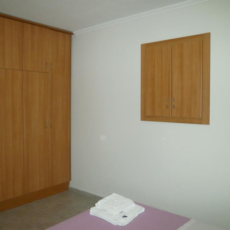 Daniela Apartments Nea Roda Exteriér fotografie